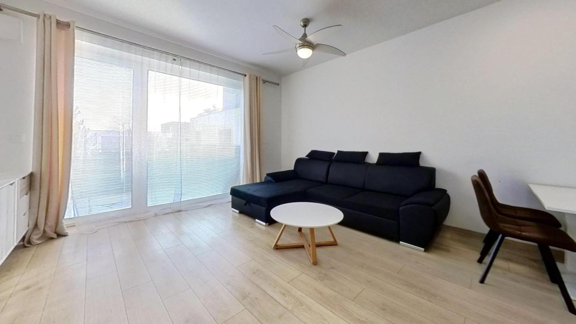 Air-Conditioned 2 Room Apartment, With Terrace, Rovinka, 302 Exterior photo